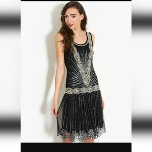 H&M Flapper style Seqin Fringe Bejeweled black and silver dress. Size XS NWT